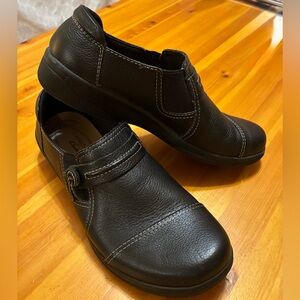 Clarks Cheyn Madi Black Leather Slip-On Shoes